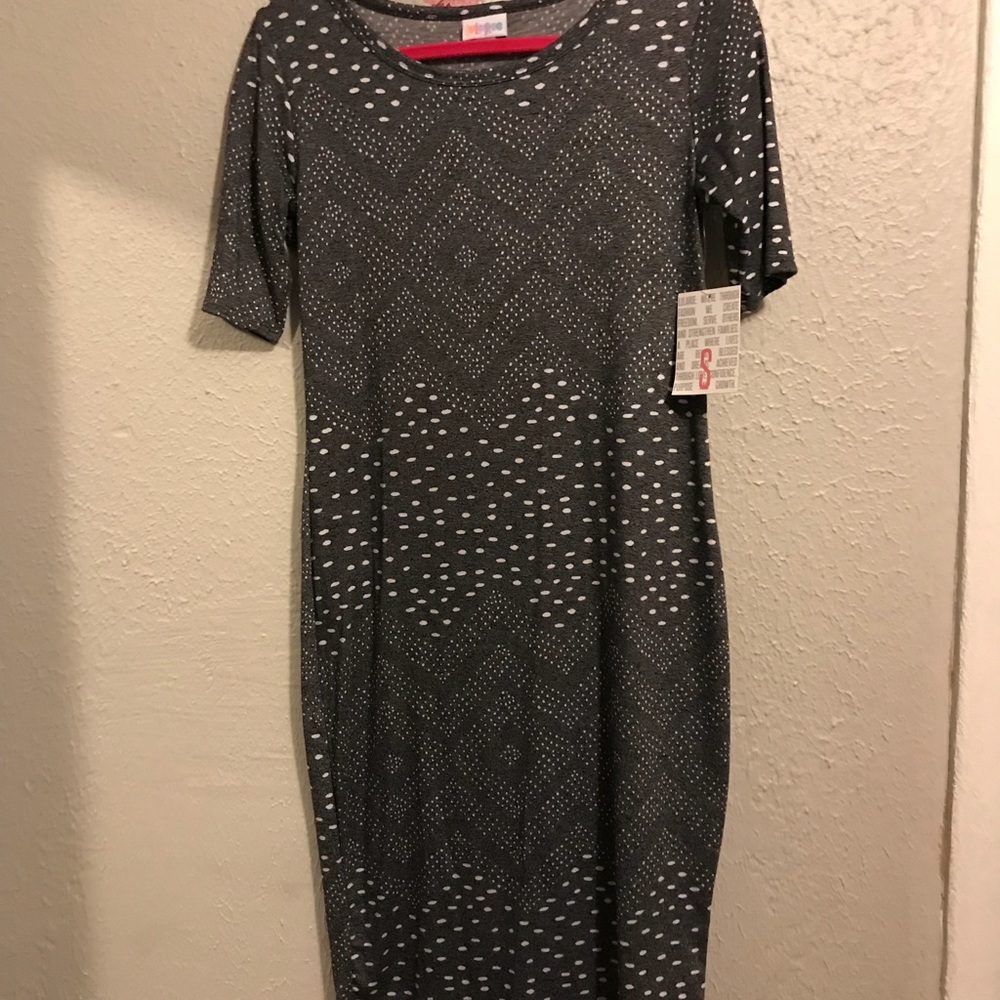 BNWT Lularoe Julia dress small